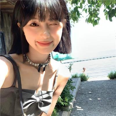 只能爱一个